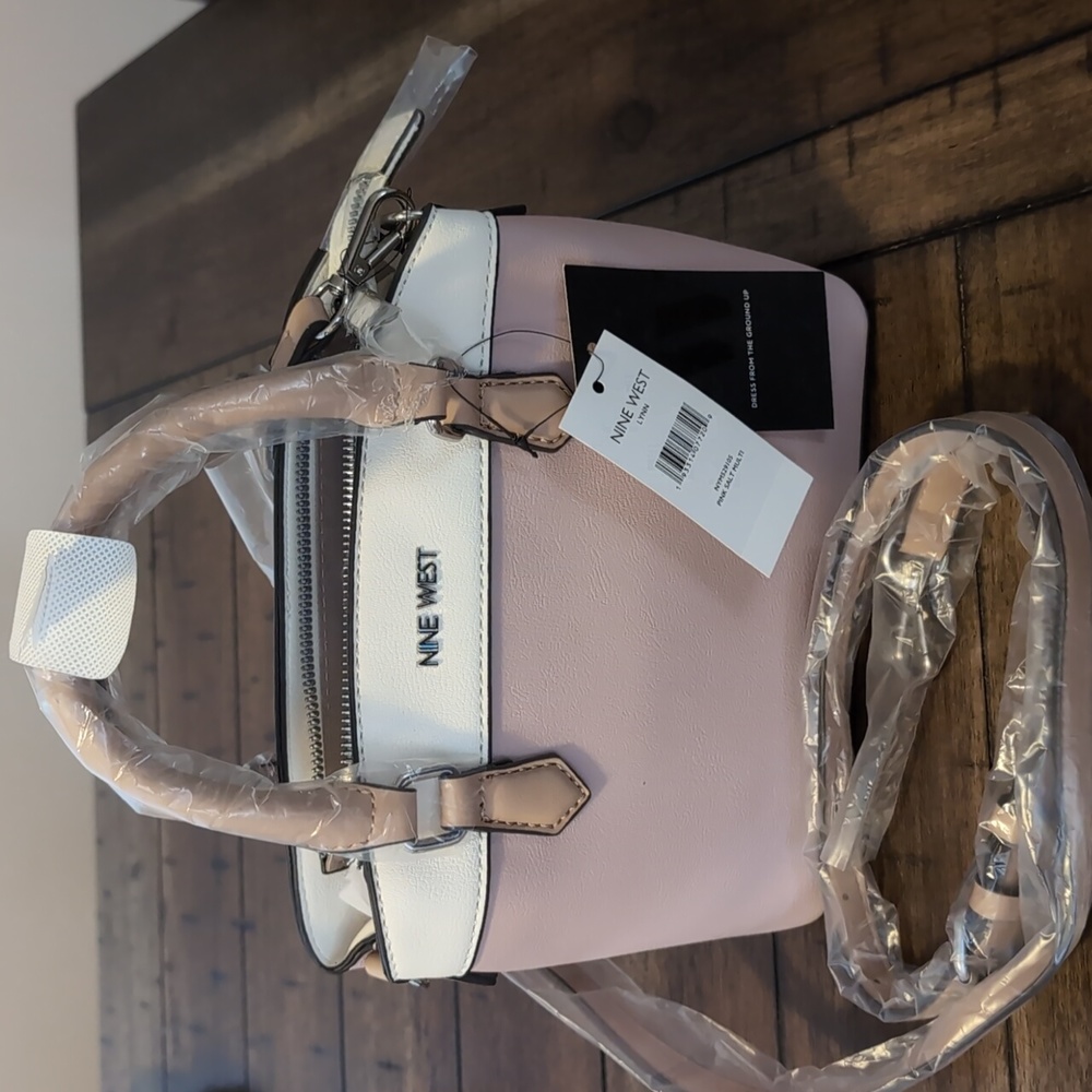 Nine West Lynn pink multi crossbody